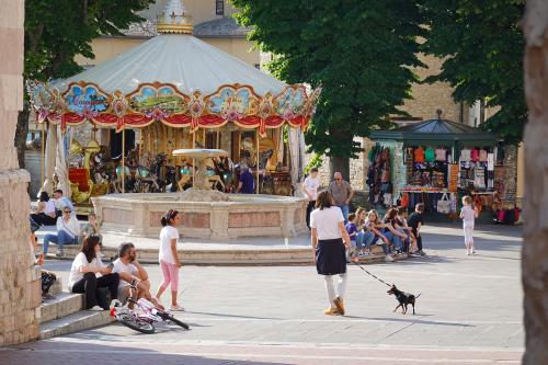Manège devant St Claire
